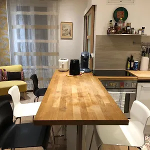 47m2 Calme Au Coeur De Parigi